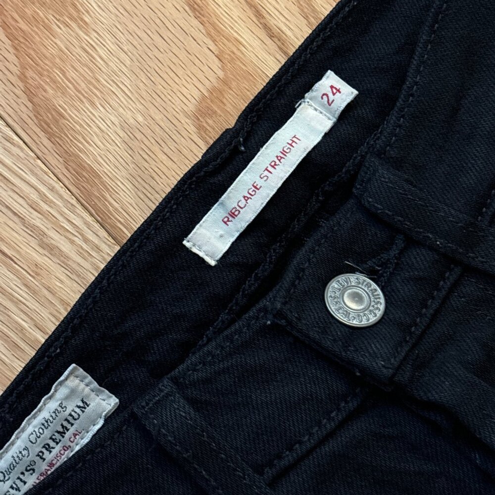 Levi's Straight Ankle Ribcage Jeans | 24 x 28 | Medium Blue - Picture 8 of 12